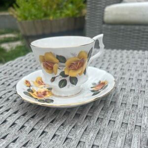 Vintage Royal Windsor White China Saucer & Tea Cup Yellow Rose